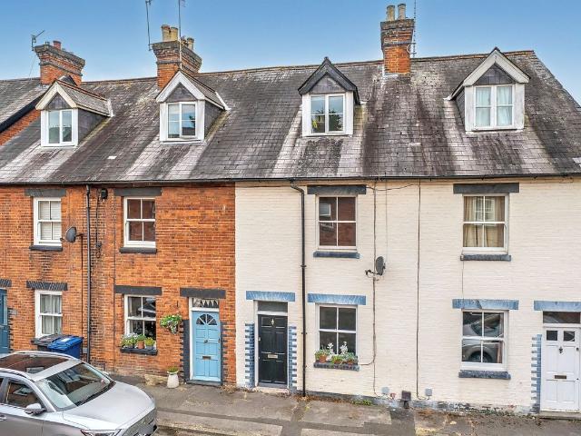 Apartment for rent in Holloway Hill, Fole