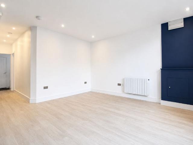 House for rent in Red Hill, Surrey
