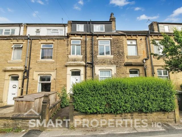 House for rent in Huddersfield, West Yorkshire