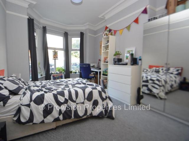 House for rent in Hyde Park, West Yorkshire