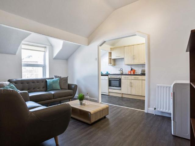 House for rent in Hyde Park, West Yorkshire