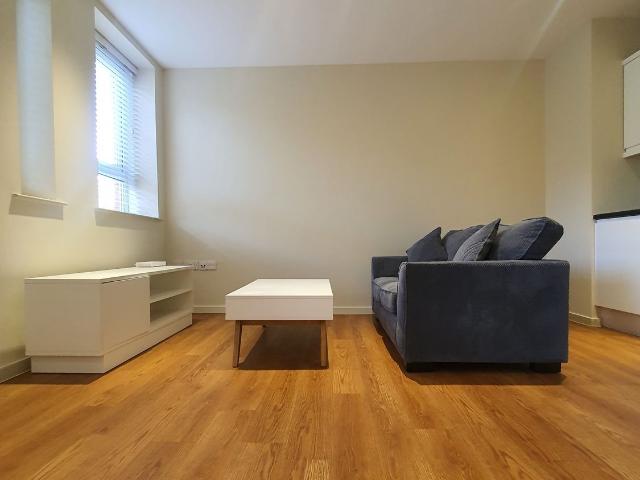 Apartment for rent in Hyde Park, West Yorkshire