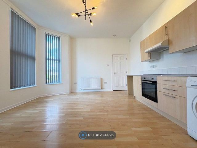 Apartment for rent in Calderstones