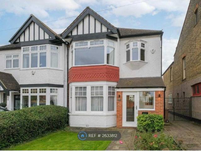 Room for rent in Chingford, Greater London