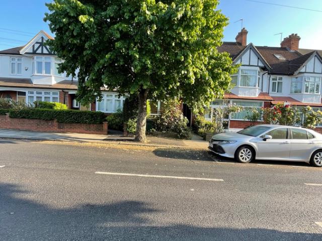Apartment for rent in Mill Hill, Greater London