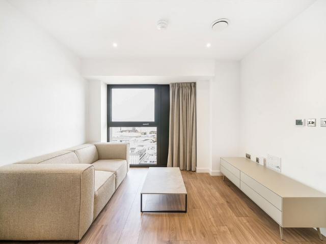 Apartment for rent in London Borough of Ealing, Greater London