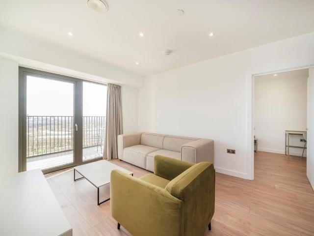 Apartment for rent in London Borough of Ealing, Greater London