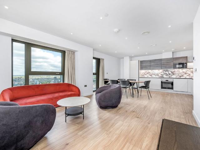 Apartment for rent in London Borough of Ealing, Greater London