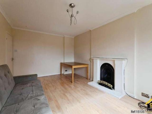 Apartment for rent in Rush Green, Greater London