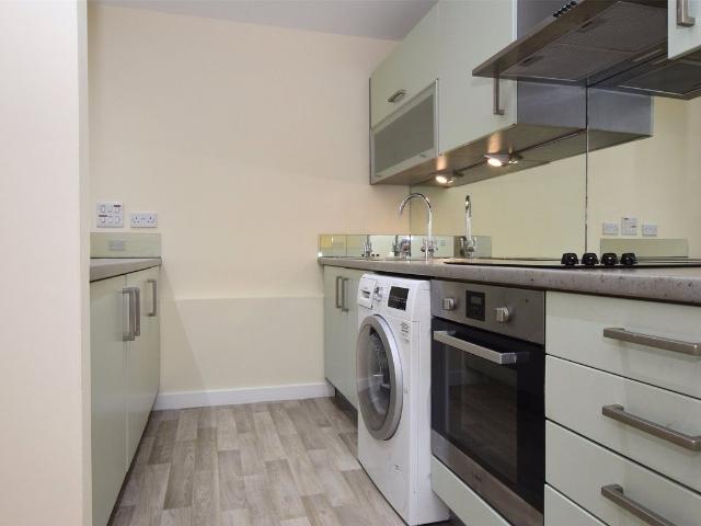Apartment for rent in Rush Green, Greater London