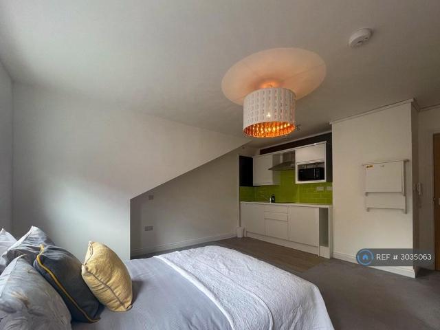 Apartment for rent in Southsea, Portsmouth