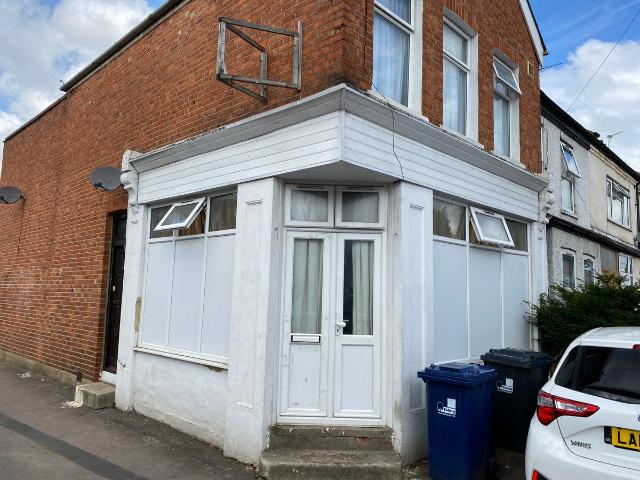 Studio for rent in London Borough of Ealing, Greater London