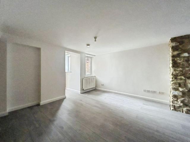 Apartment for rent in Rodbourne, Swindon