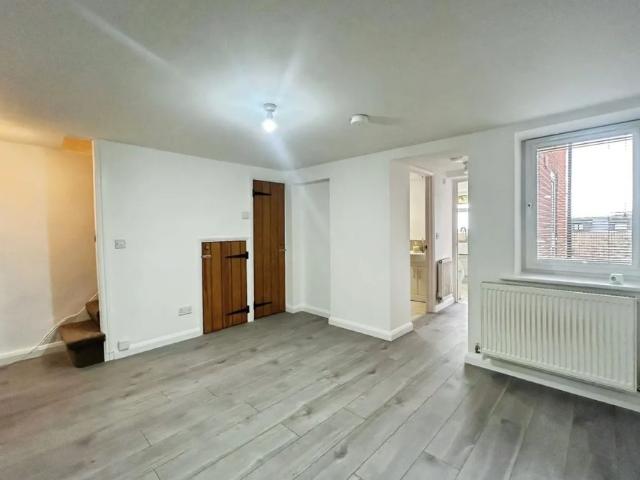 Apartment for rent in Rodbourne, Swindon