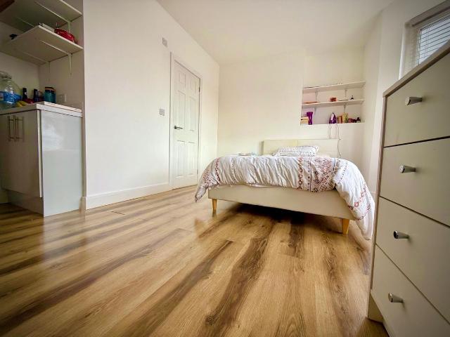 Room for rent in Rodbourne, Swindon