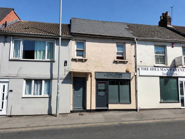 Studio for rent in Rodbourne, Swindon
