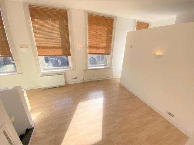 Apartment for rent in Cavern Quarter, Calderstones