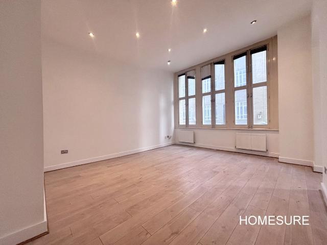 Apartment for rent in Cavern Quarter, Calderstones
