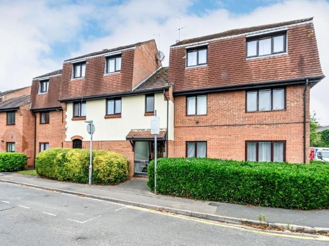 Apartment for rent in Slough