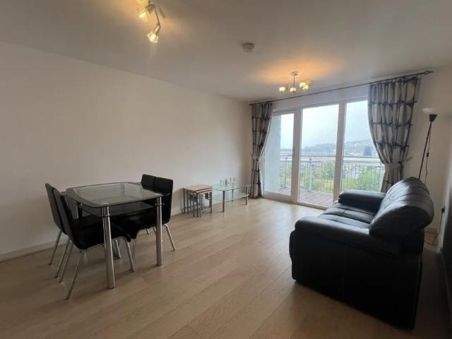 Apartment for rent in Cardiff International Sports Village, Falcon Lodge