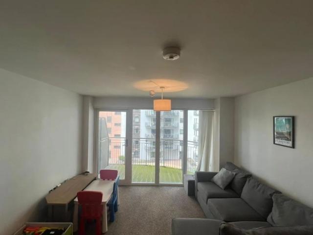 Apartment for rent in Cardiff International Sports Village, Falcon Lodge