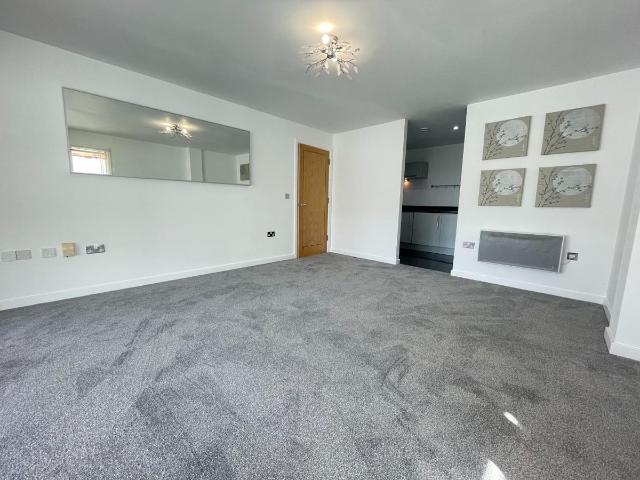 Apartment for rent in Cardiff International Sports Village, Falcon Lodge