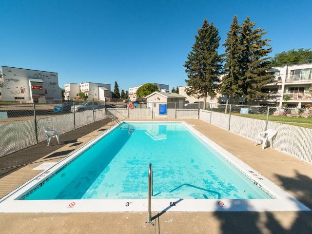Apartment for rent in Wedgewood, Alberta