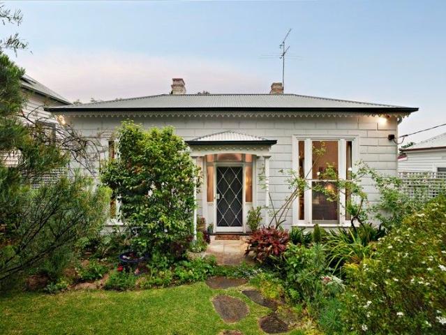 House for sale in Surrey Hills, Victoria