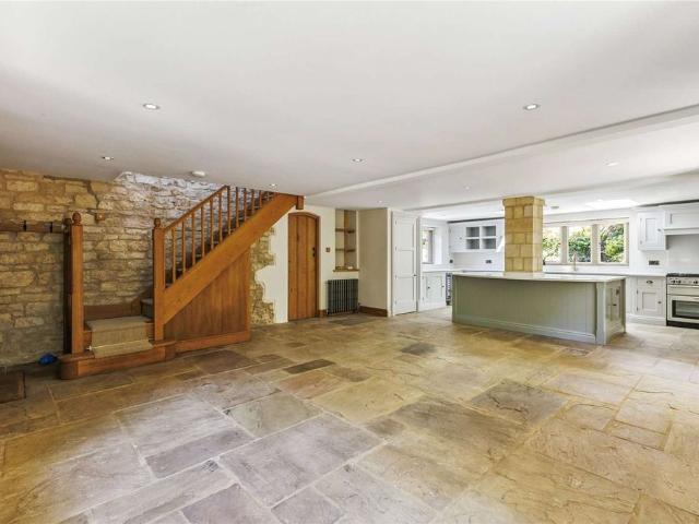 House for rent in Fossebridge, Gloucestershire