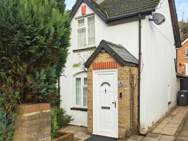 House for rent in London Borough of Croydon, Greater London