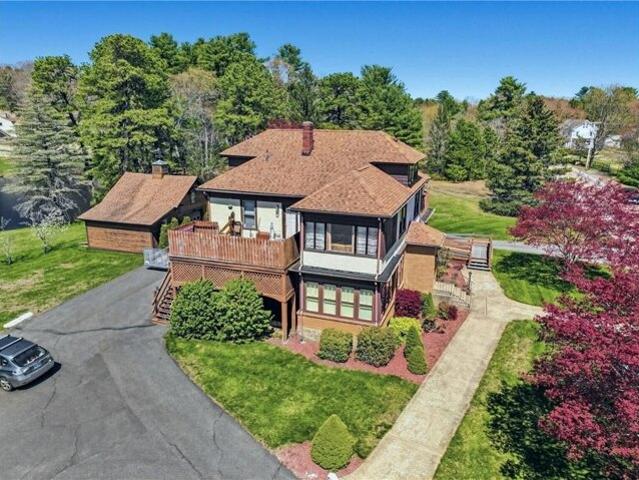 House for sale in Oakland, Rhode Island