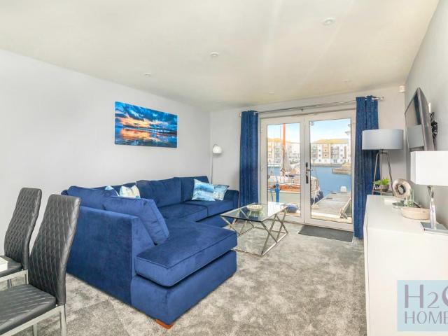 Apartment for rent in Roedean