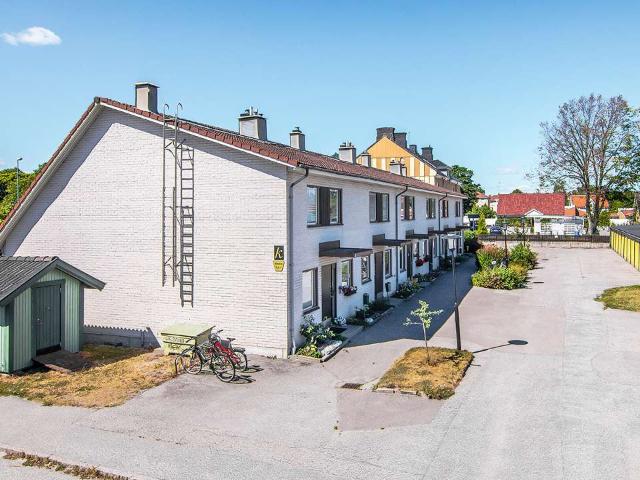 Lägenhet hyra i Steninge, Stockholm