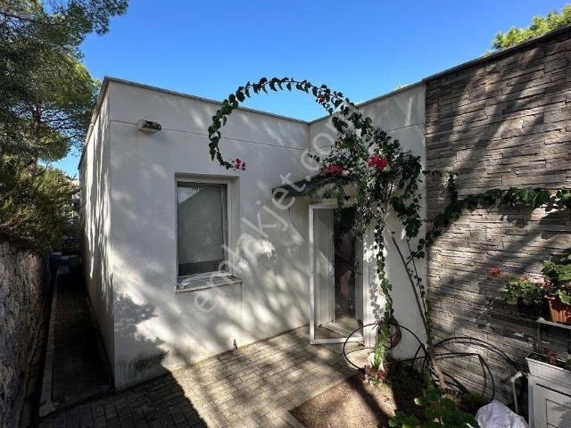Milas içerisinde satılık Villa