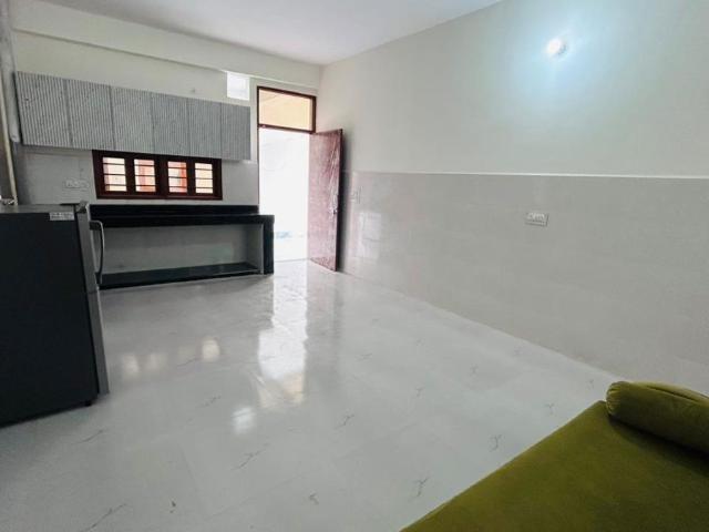 Flat for rent in Deri