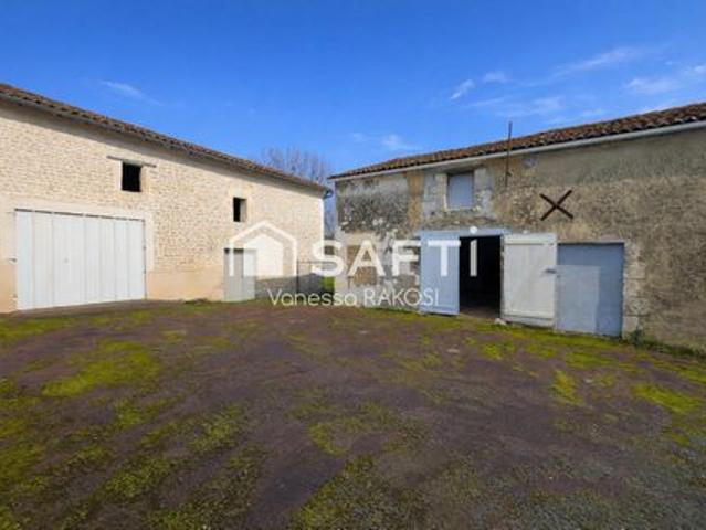 Villa vente à Saint-Jean-d'Angély, Charente-Maritime