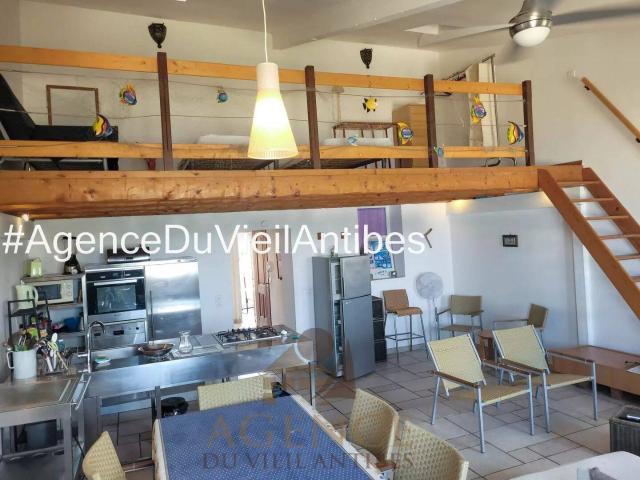 Appartement location à Vieille Ville, Antibes