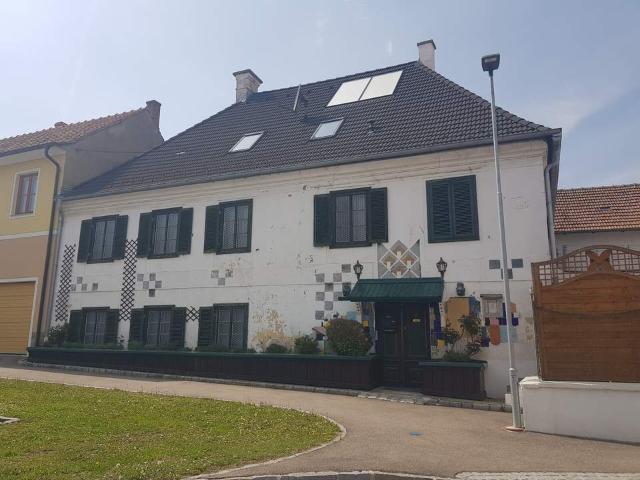 Haus kaufen in Hollabrunn, Niederösterreich