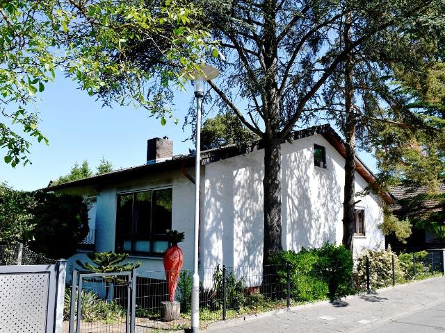 Villa kaufen in Eberstadt, Hessen