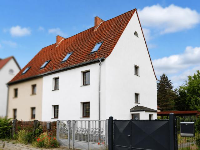 Haus kaufen in Döllnitz, Schkopau
