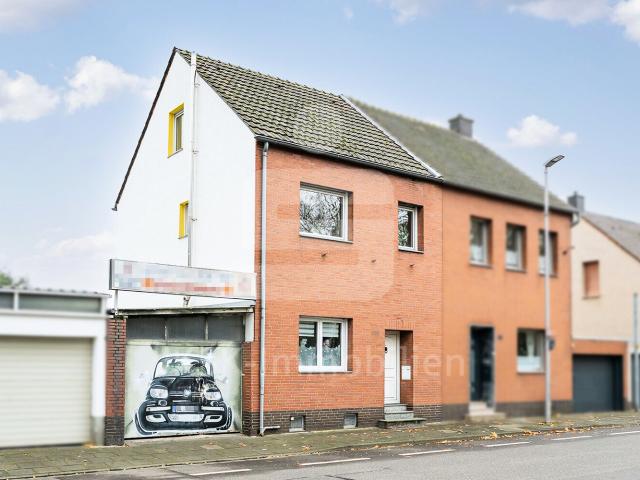 Doppelhaushälfte kaufen in Dormagen, Nordrhein-Westfalen