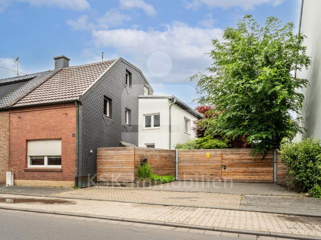 Villa kaufen in WirtschaftsPark Erftstadt, Lechenich