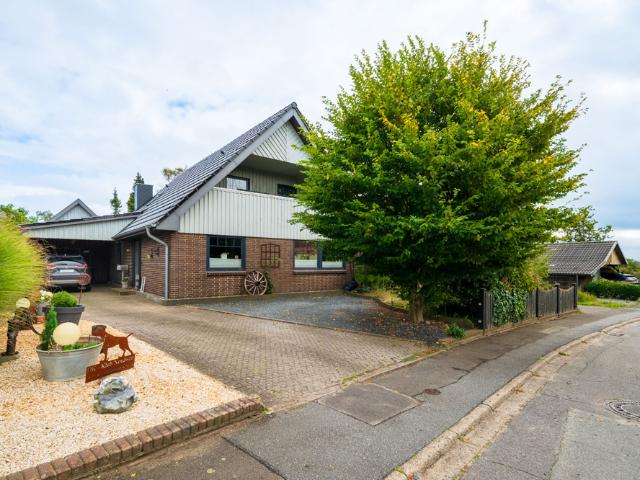 Villa kaufen in Ahrenviöl, Kreis Nordfriesland