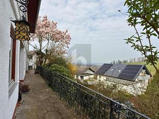 Villa kaufen in Lauf, Baden-Württemberg