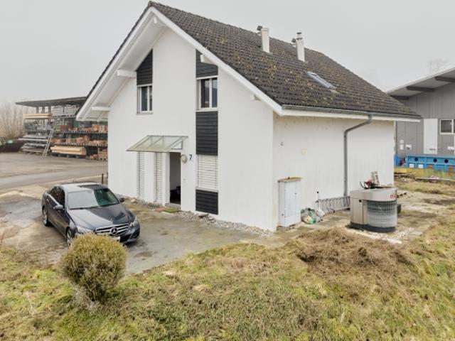 Einfamilienhaus kaufen in Gümmenen, Bern