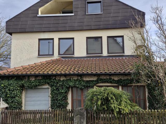 Mehrfamilienhaus kaufen in Nürtingen, Baden-Württemberg