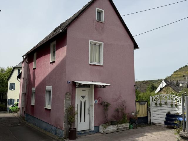 Haus kaufen in Niederfell, Rheinland-Pfalz
