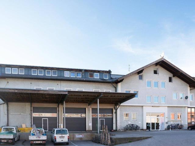 Gewerbe mieten in Bergheim, Salzburg