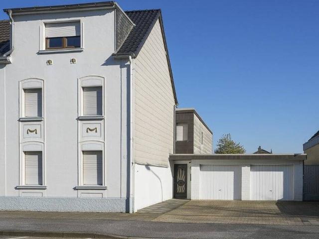 Haus kaufen in Arnoldsweiler, Düren