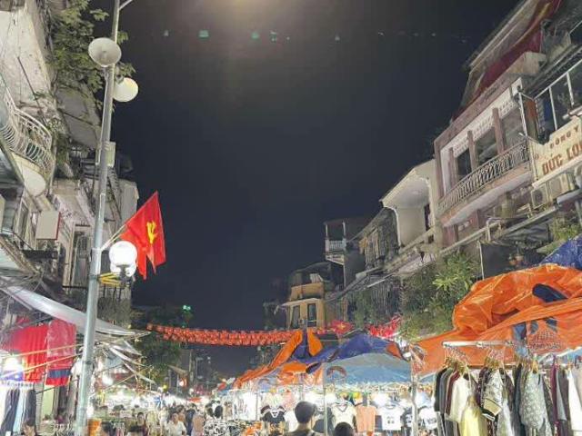 Nhà mặt phố bán tại Hoàn Kiếm, Hà Nội